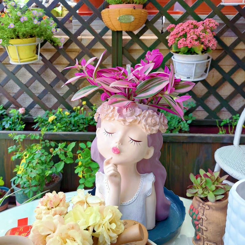 Contemplative Flower Fairy Vas - Florist Supply Vases ulasan dan harga